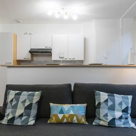 Spa, Terrasse Plein Centre Et Proche Gare アパート