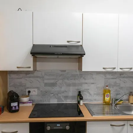 Spa, Terrasse Plein Centre Et Proche Gare *