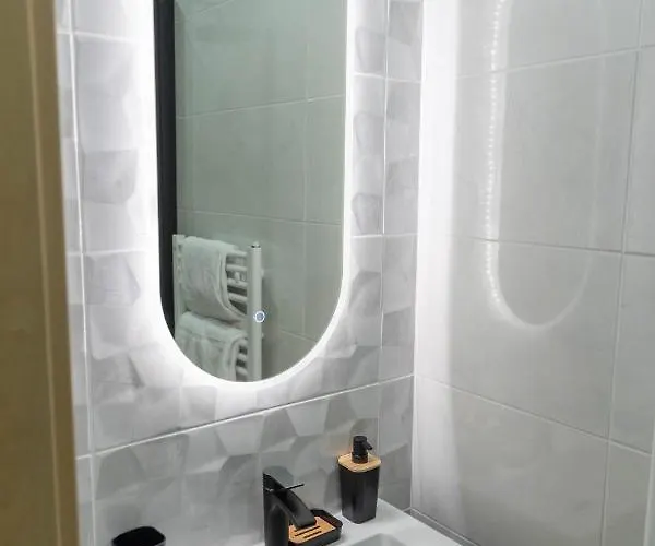 Spa, Terrasse Plein Centre Et Proche Gare