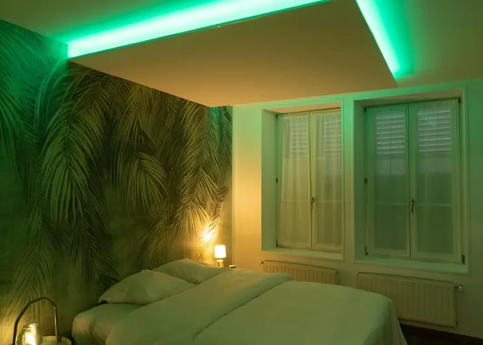 Spa, Terrasse Plein Centre Et Proche Gare *