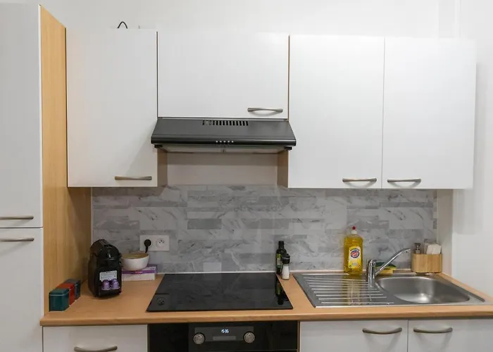 Spa, Terrasse Plein Centre Et Proche Gare *